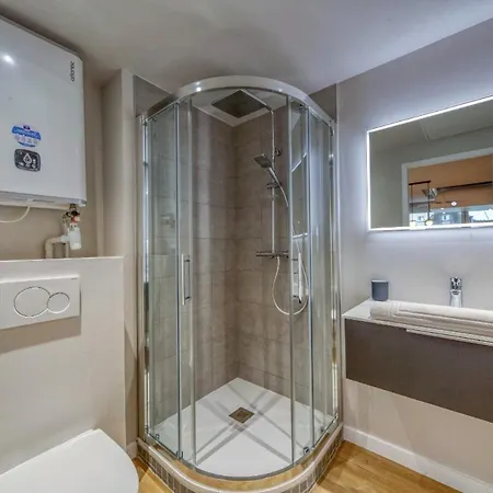 Duploye N5 Apartment